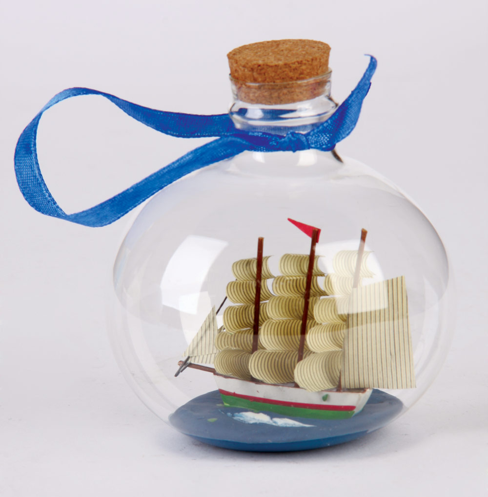 foto lodi�ka v l�hvi - standard